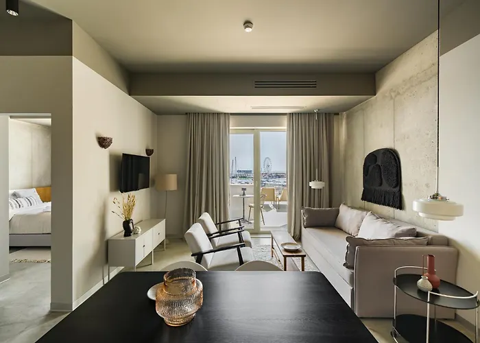 Rezident Tomis Marina Constanţa