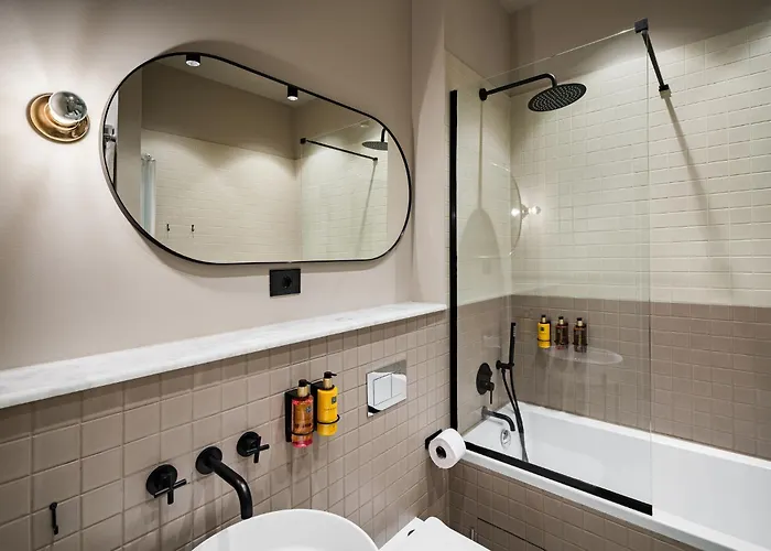 Rezident Tomis Marina Lejlighed *