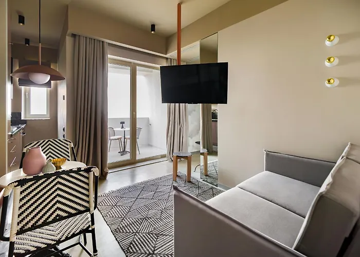 Rezident Tomis Marina * Constanţa