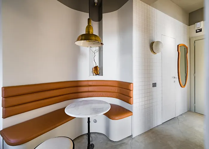 Rezident Tomis Marina Lejlighed *