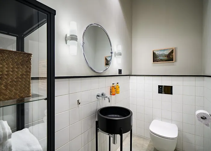 Rezident Tomis Marina Lejlighed