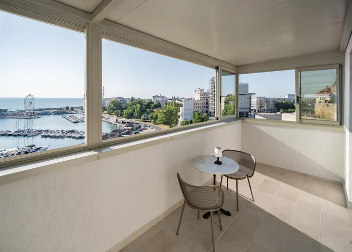 Lejlighed Rezident Tomis Marina