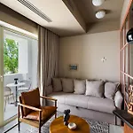 Apartamento Rezident Tomis Marina *