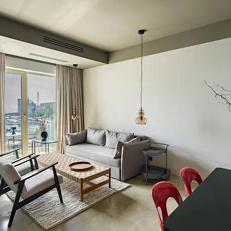 Rezident Tomis Marina Apartmán *