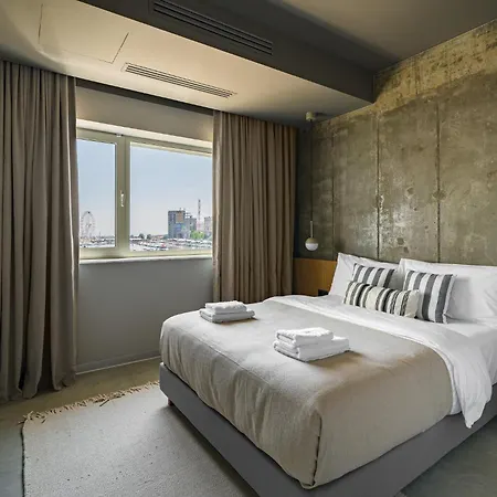 Rezident Tomis Marina * Constanţa