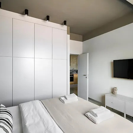 Rezident Tomis Marina Apartmán *