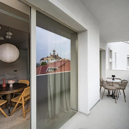 Apartment Rezident Tomis Marina