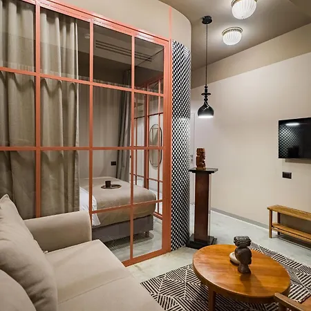 Rezident Tomis Marina * Constanţa