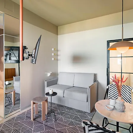 Rezident Tomis Marina Apartmán