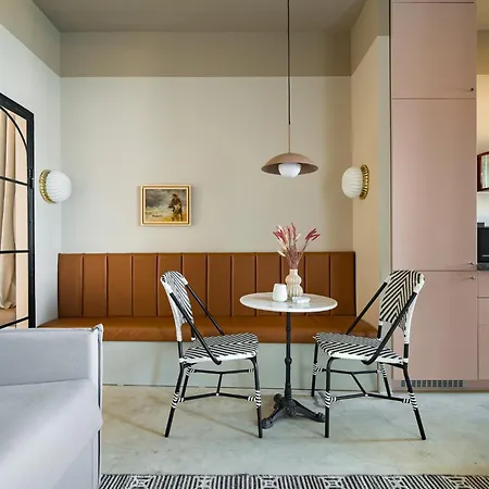 Rezident Tomis Marina Apartmán *