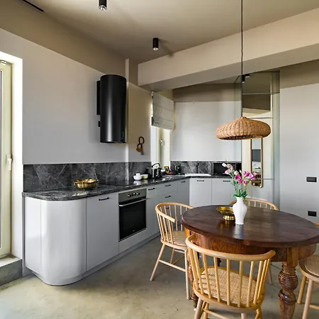 Rezident Tomis Marina Constanţa