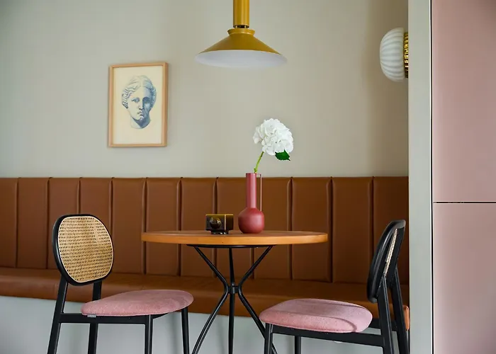 Rezident Tomis Marina