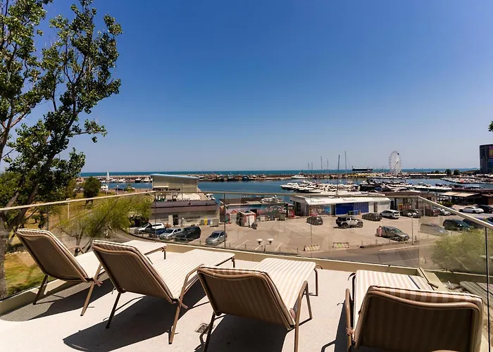 Rezident Tomis Marina Κονστάντζα