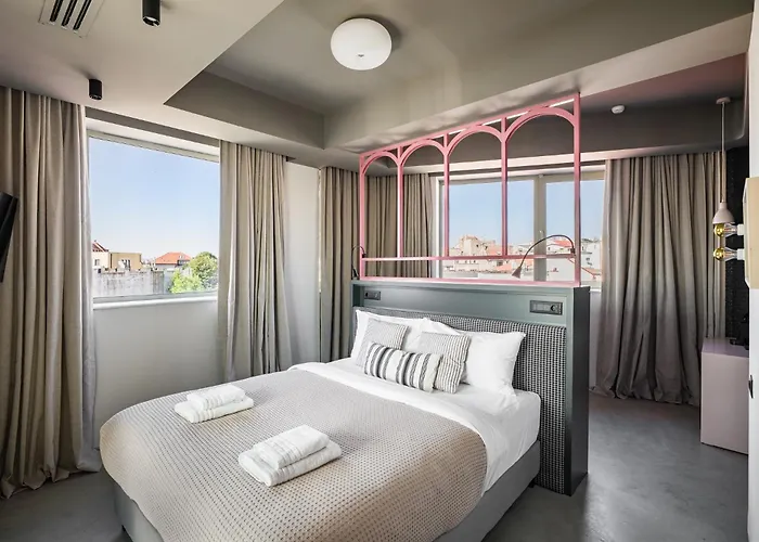 Rezident Tomis Marina